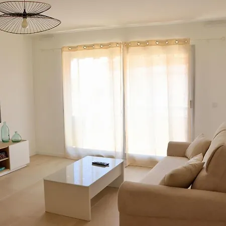 Apartamento Trois-pieces Proche Vallauris